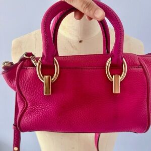 Diane Von Furstenberg - DVF Sutra Small Duffle Deergrain Textured - Pink